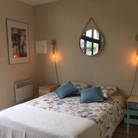 Dans Dependance Maison De + Abri Velos * ソミュール