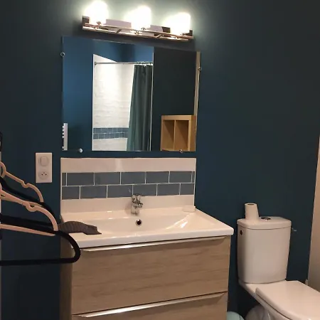 Accommodatie bij particulieren Dans Dependance Maison De + Abri Velos *